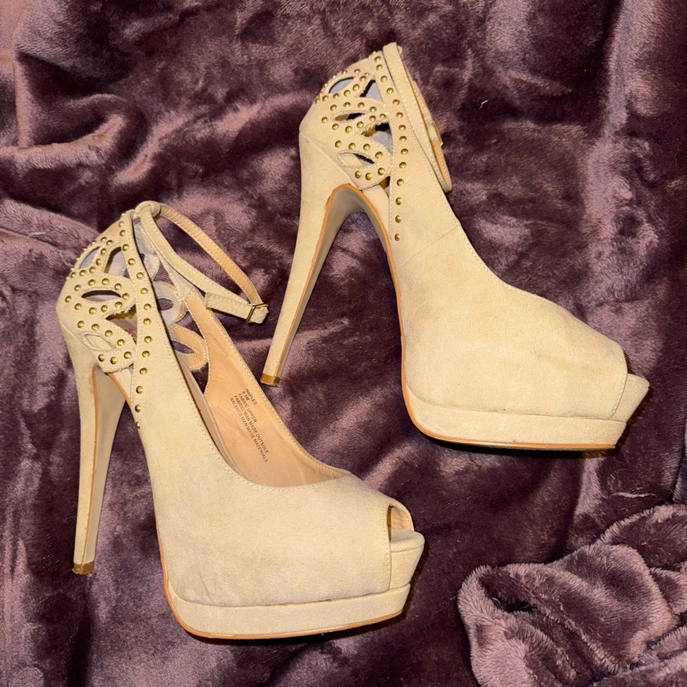 Just Fab “Naples” Nude Stiletto 6” Pumps Woman’s 8.5M